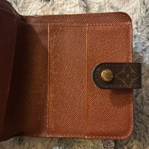 Men’s or Women’s Louis Vuitton Compact Zippe Wallet Monogram Canvas! Preloved - Picture 6 of 13